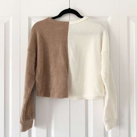 Hollister Henley Color Block Sweater - Picture 2 of 4